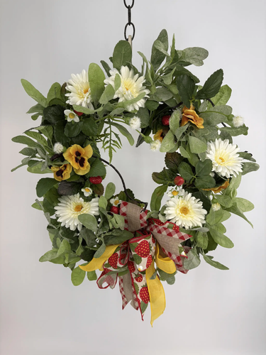 Mathany Family Vineyards Sweet Spring Strawberry Wreath Class - Event Tickets Event