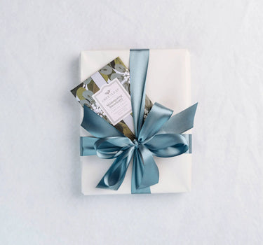 Shimmering Snowberry Large Sachet