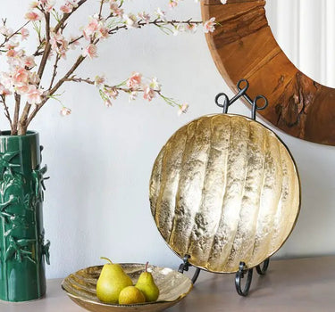 Round Gold Aluminum Tray (2 Sizes)